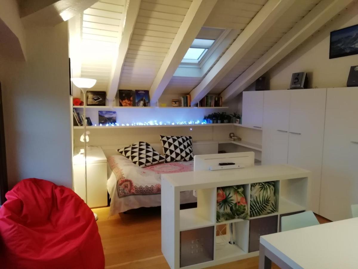 Mansarda Del Sole, Nel Cuore Di 奥斯塔 外观 照片